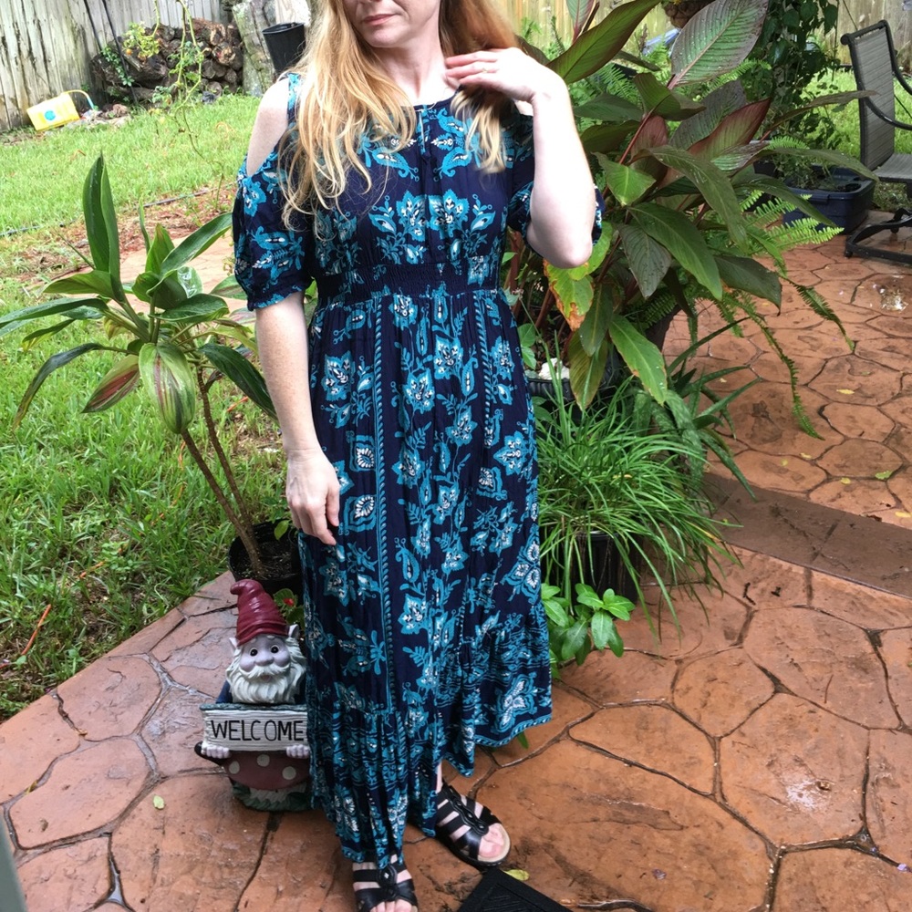 Cute Cold Shoulder Dress! View 2